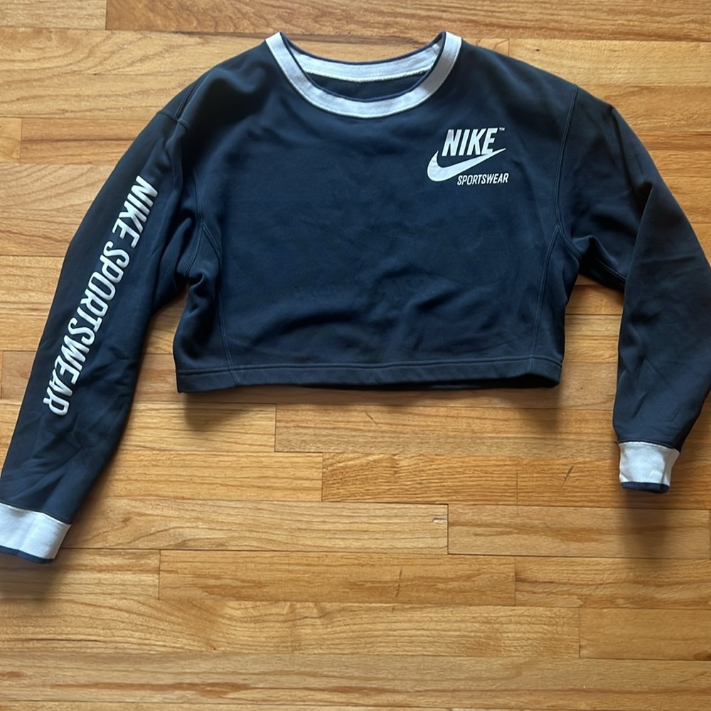Nike Reversible Cropped Crewneck